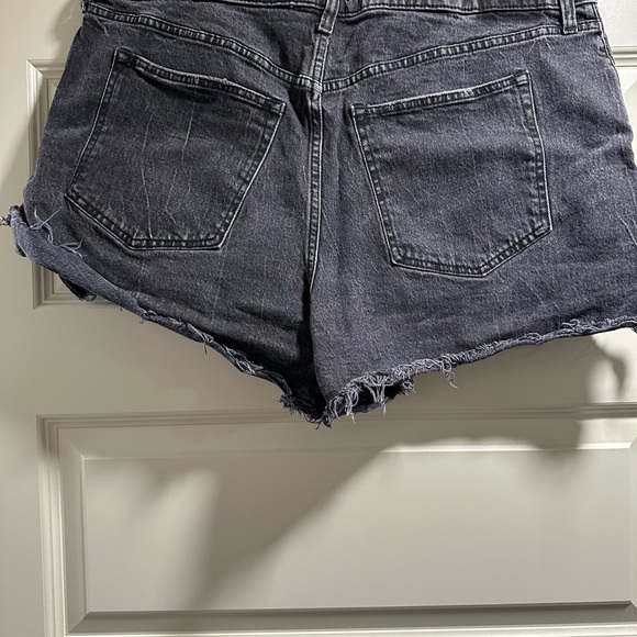 3 Pairs- Abercrombie & Fitch Distressed Denim Women Shorts - Picture 5 of 9